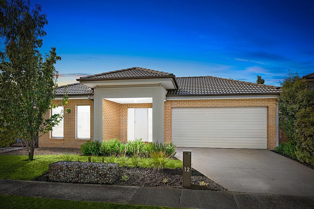 12 Mchaffie Tce, Manor Lakes, VIC 3024
