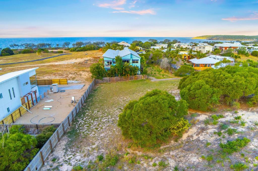 6 Dolphin Ct, Agnes Water, QLD 4677