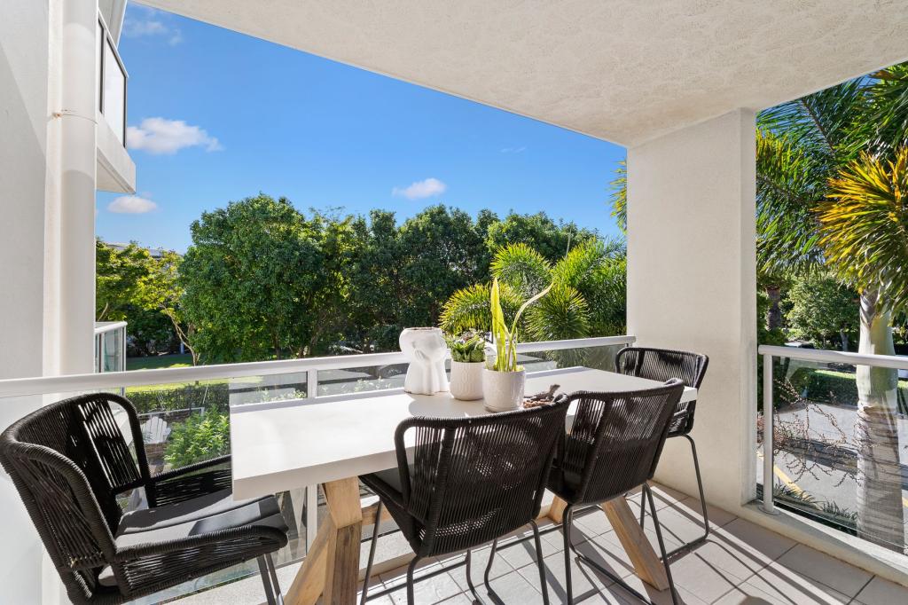 127/64 Sickle Ave, Hope Island, QLD 4212