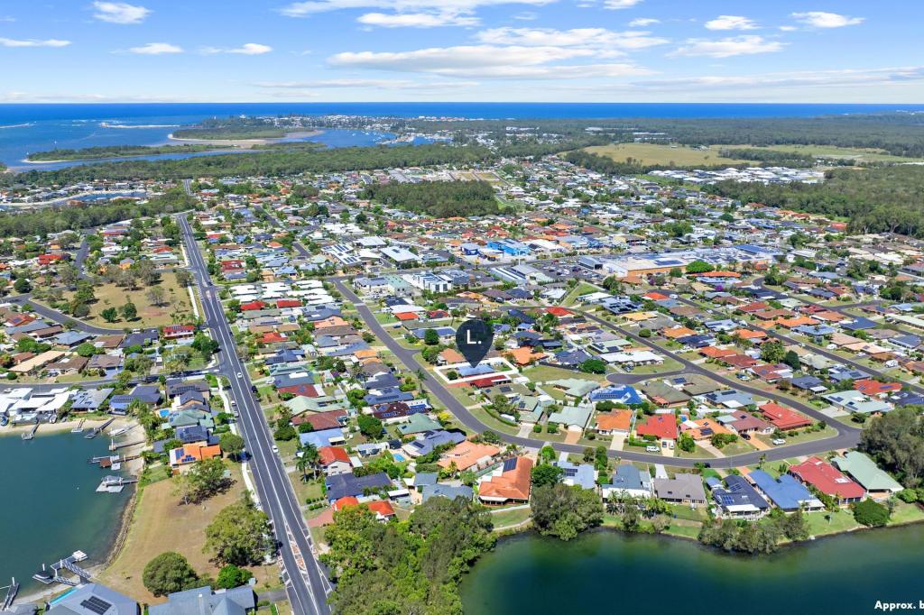 32 Osprey Dr, Yamba, NSW 2464