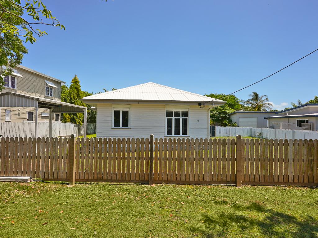9 Primrose St, North Ward, QLD 4810