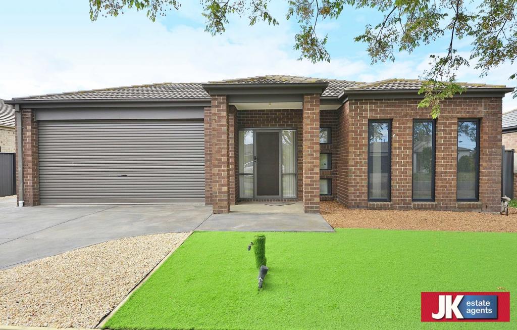 4 KINGBIRD AVE, TARNEIT, VIC 3029