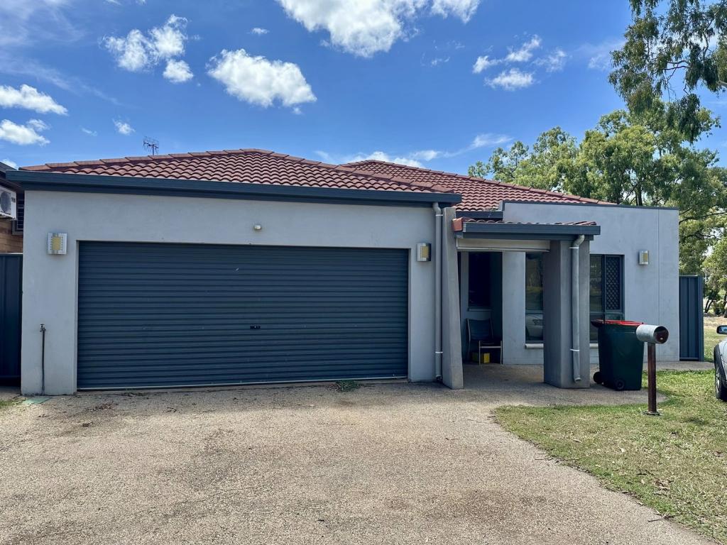 1/14 MILLS AVE, MORANBAH, QLD 4744