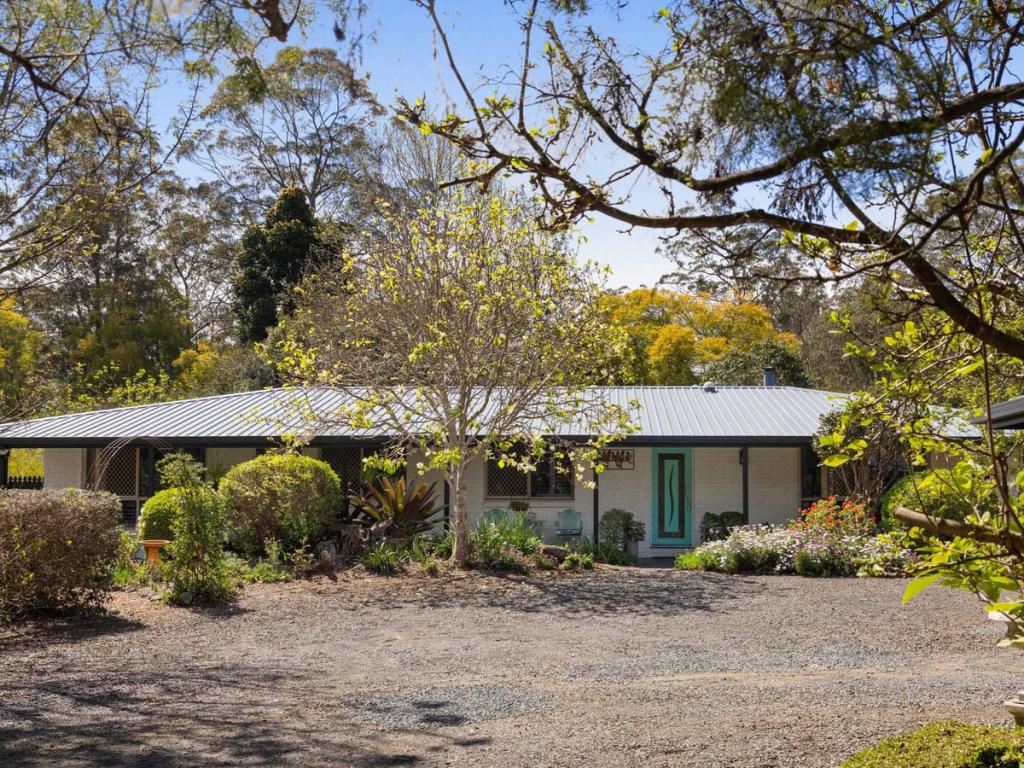 18 Cecil Cres, Highfields, QLD 4352
