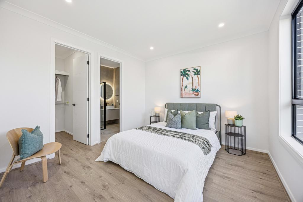 70 Valley Rd, Hope Valley, SA 5090