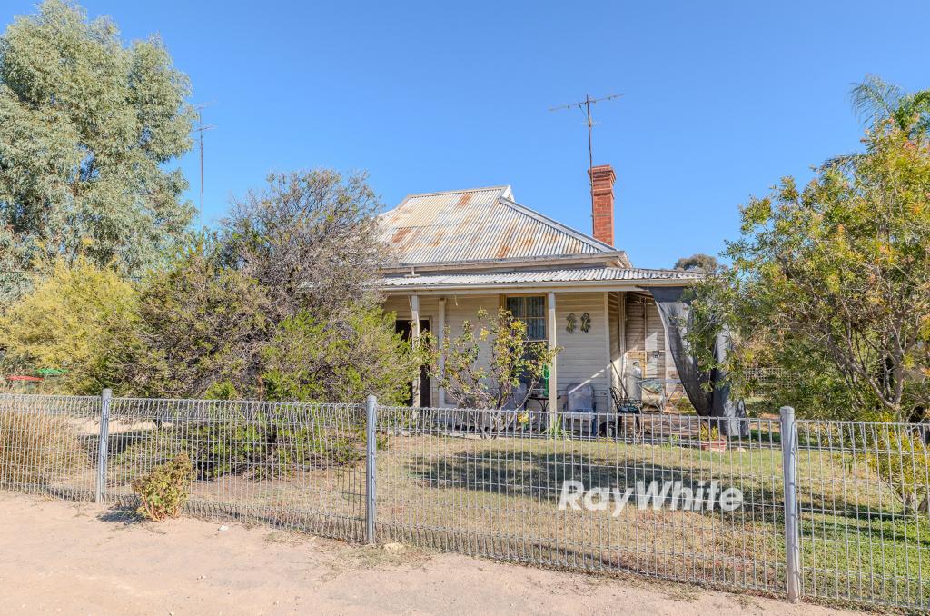 15 Railway Tce, Ouyen, VIC 3490