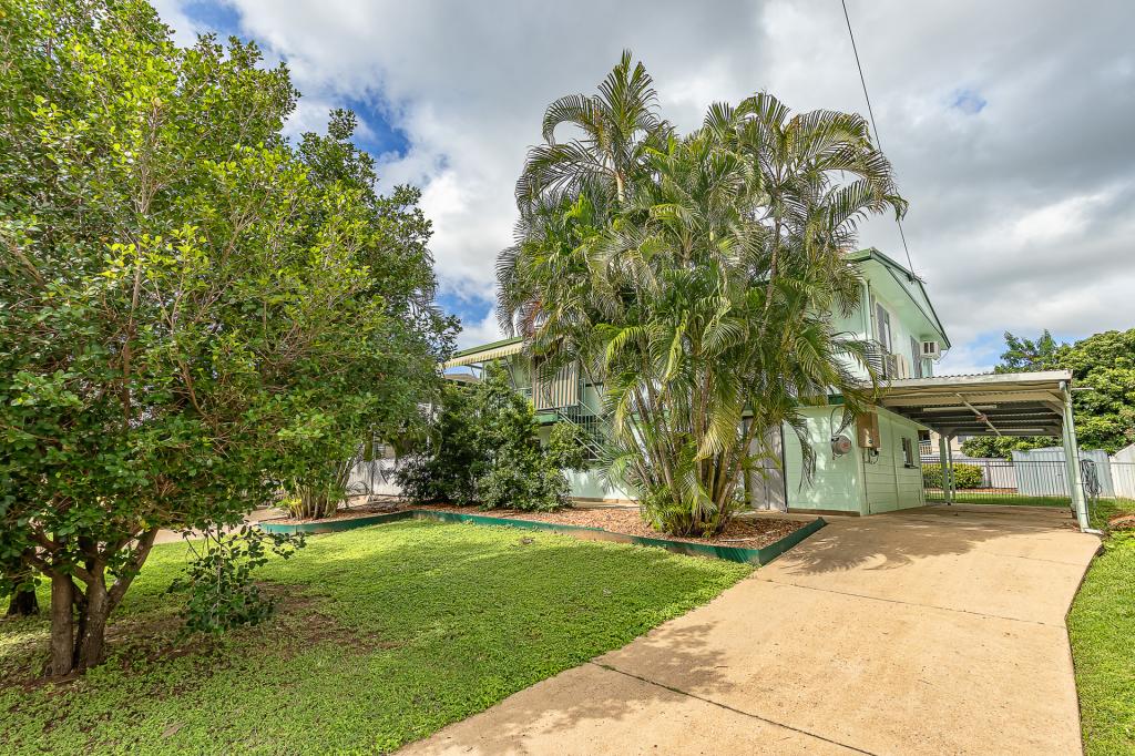 15 Robert Town Cres, Condon, QLD 4815