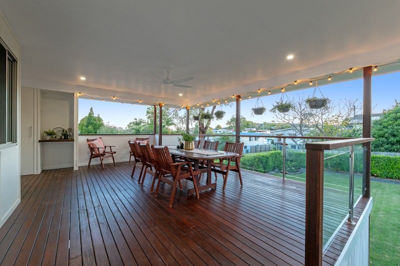 25 Bursaria St, Everton Hills, QLD 4053