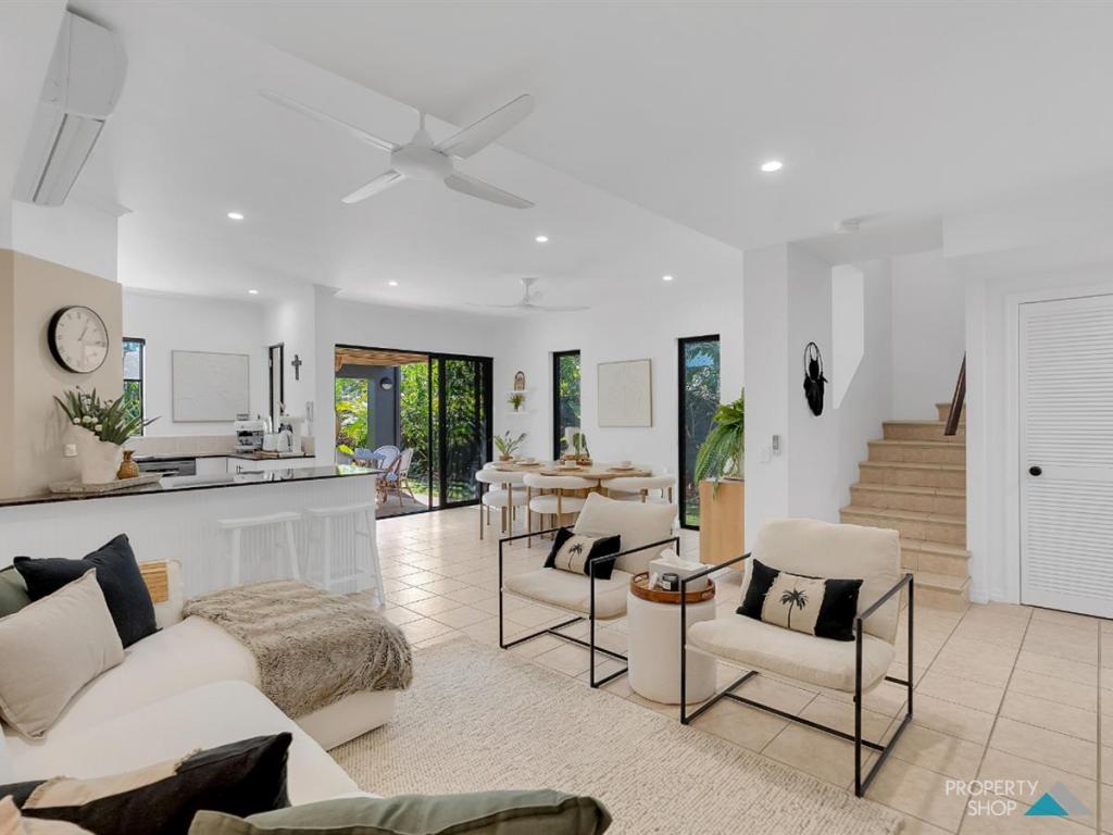 22/5 Arlington Esp, Clifton Beach, QLD 4879