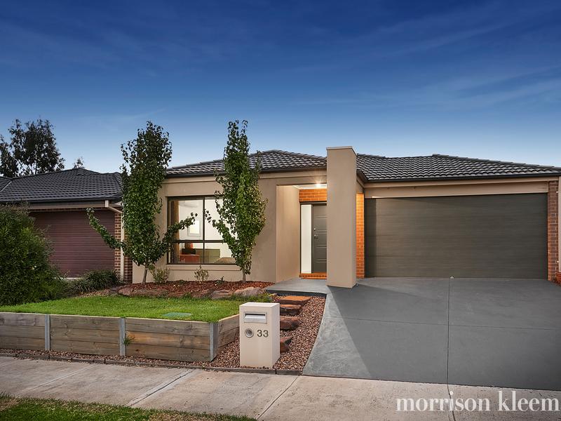 33 Starboard Dr, Doreen, VIC 3754