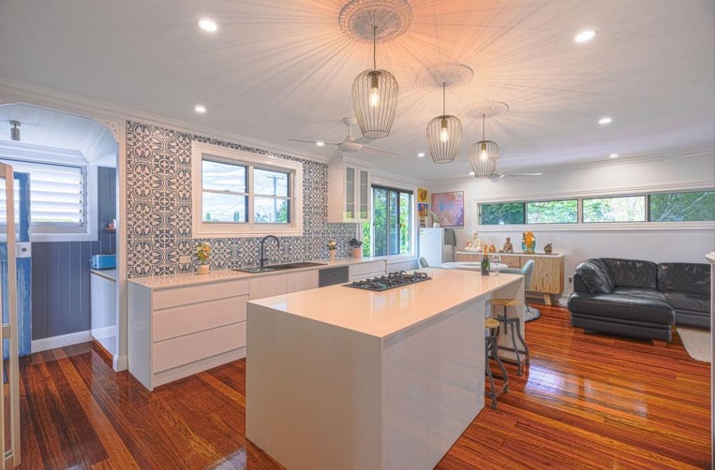 60 Boland St, Westcourt, QLD 4870