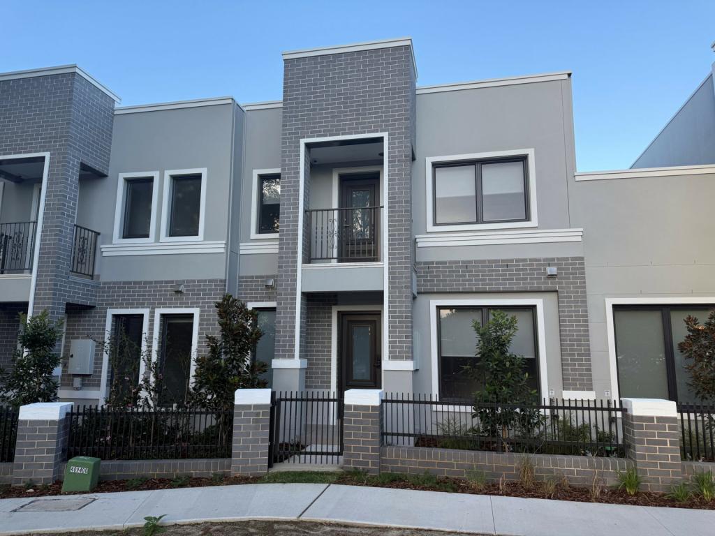 3 Lotus Lane, Oran Park, NSW 2570