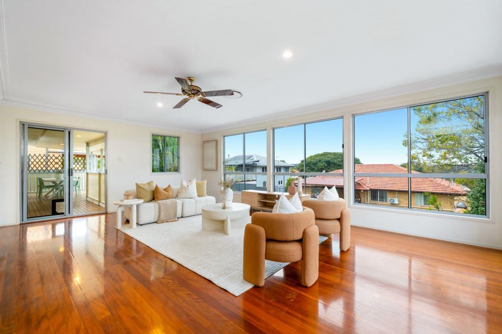15 Koumala St, Mansfield, QLD 4122