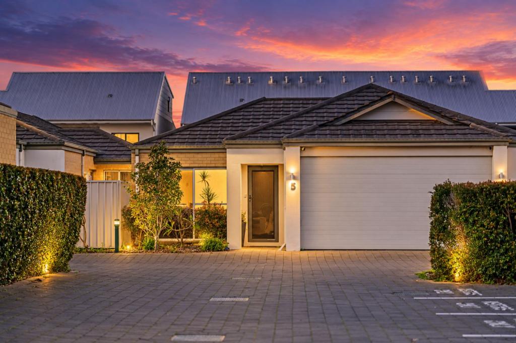 5/9 Parnell Way, Canning Vale, WA 6155