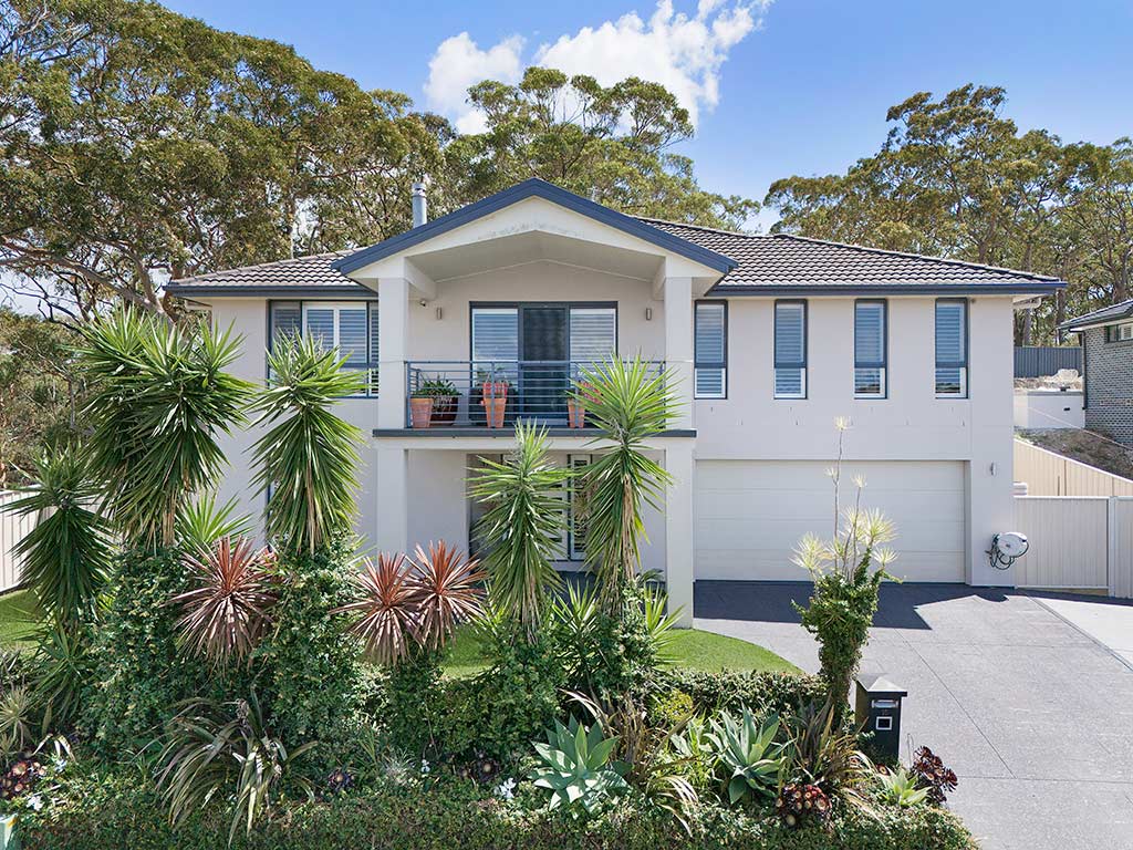 15 Karina Pl, Bolton Point, NSW 2283