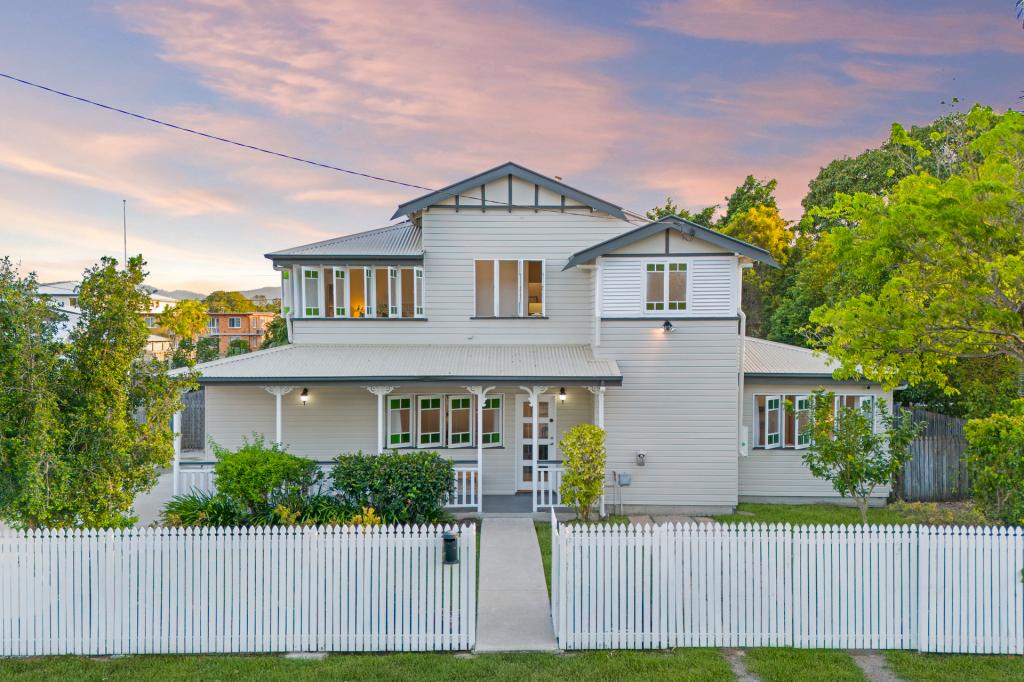 11 Fraire St, Hermit Park, QLD 4812