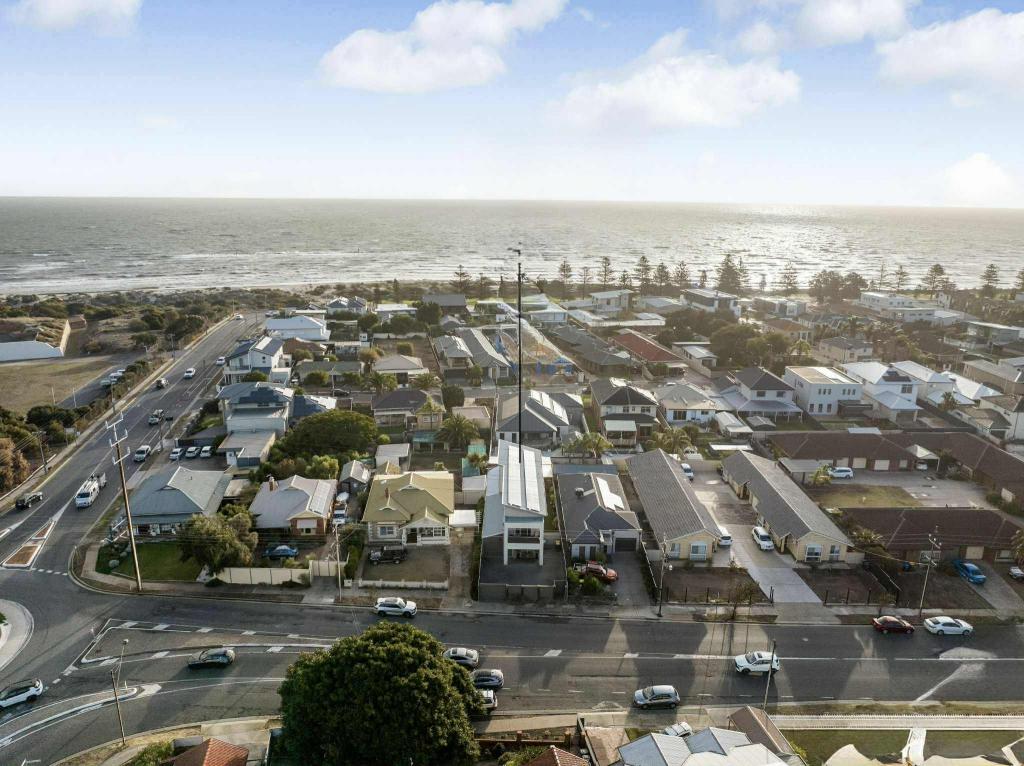 7 Military Rd, Semaphore South, SA 5019