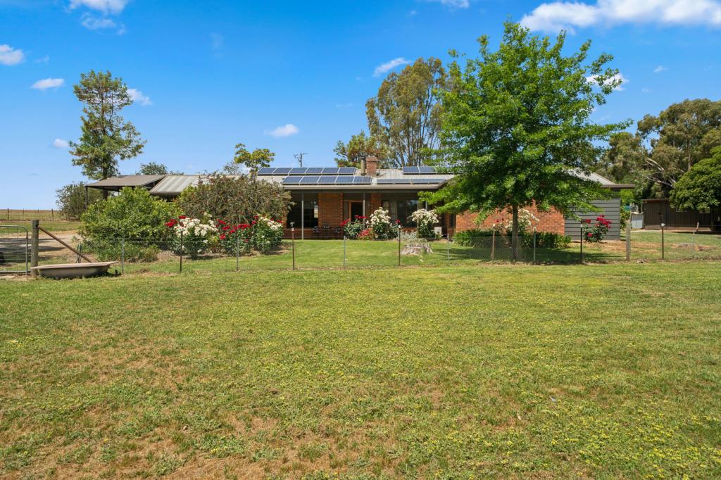 99 Boorhaman Rd, North Wangaratta, VIC 3678