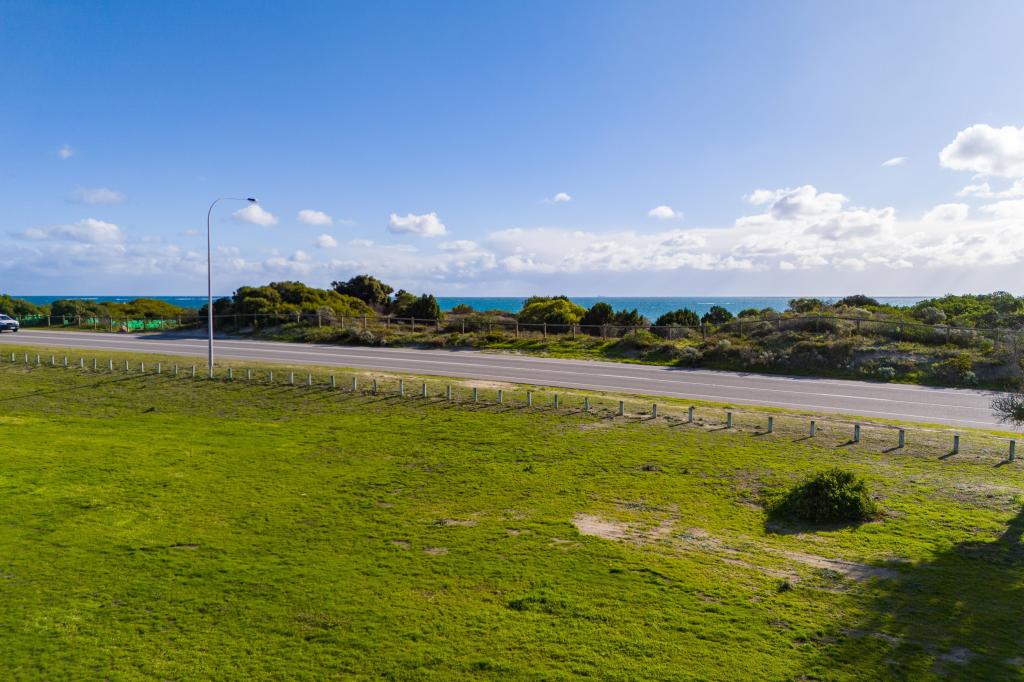 12 St Ives Loop, Kallaroo, WA 6025
