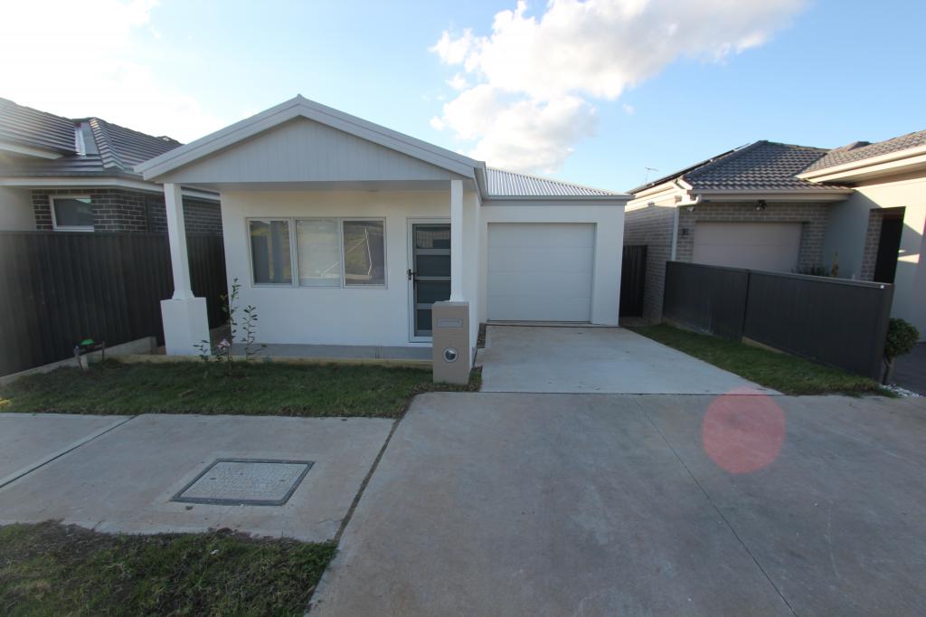 7 Diamondbird Rd, Austral, NSW 2179