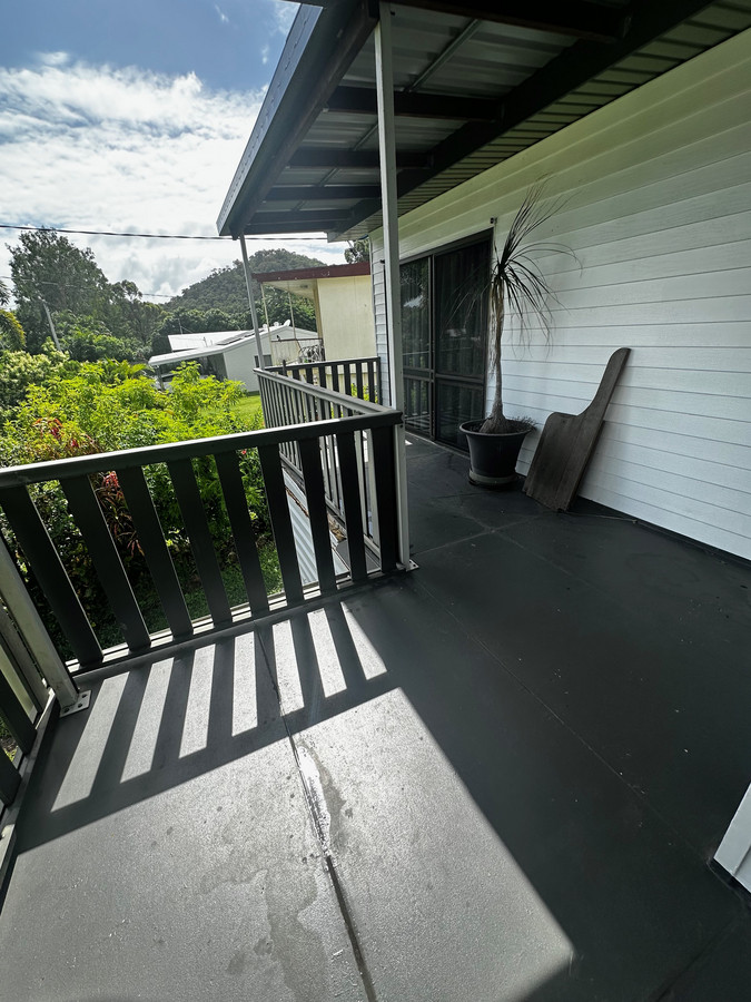 12 Adamson St, Haliday Bay, QLD 4740