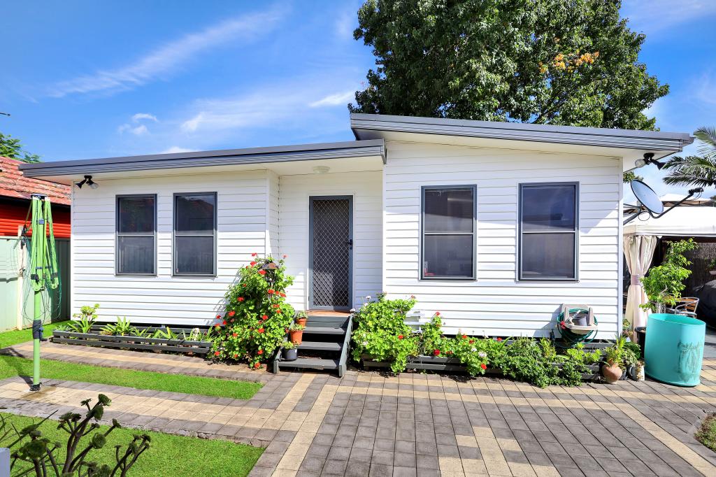 18a Apple St, Constitution Hill, NSW 2145