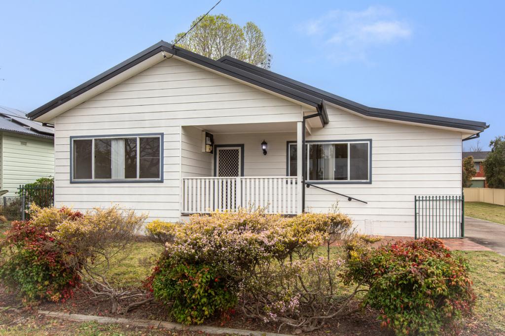 15 UNION ST, BEGA, NSW 2550