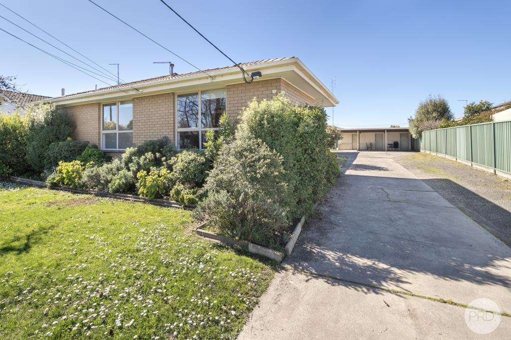 1/22 MARIE CRES, WENDOUREE, VIC 3355