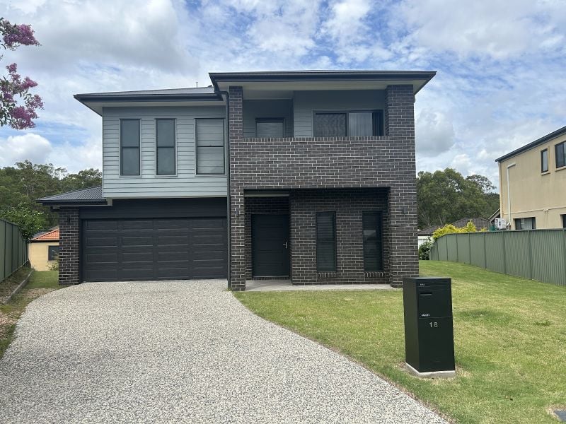 18 Mizen Pl, Holland Park West, QLD 4121