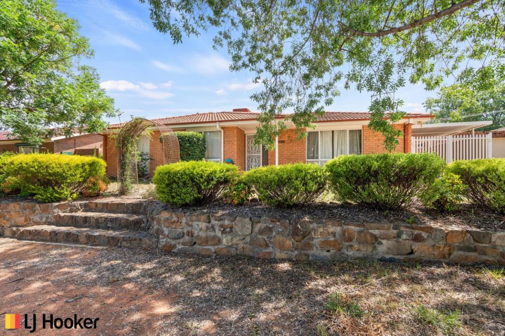 29 Kadina Cres, Isabella Plains, ACT 2905