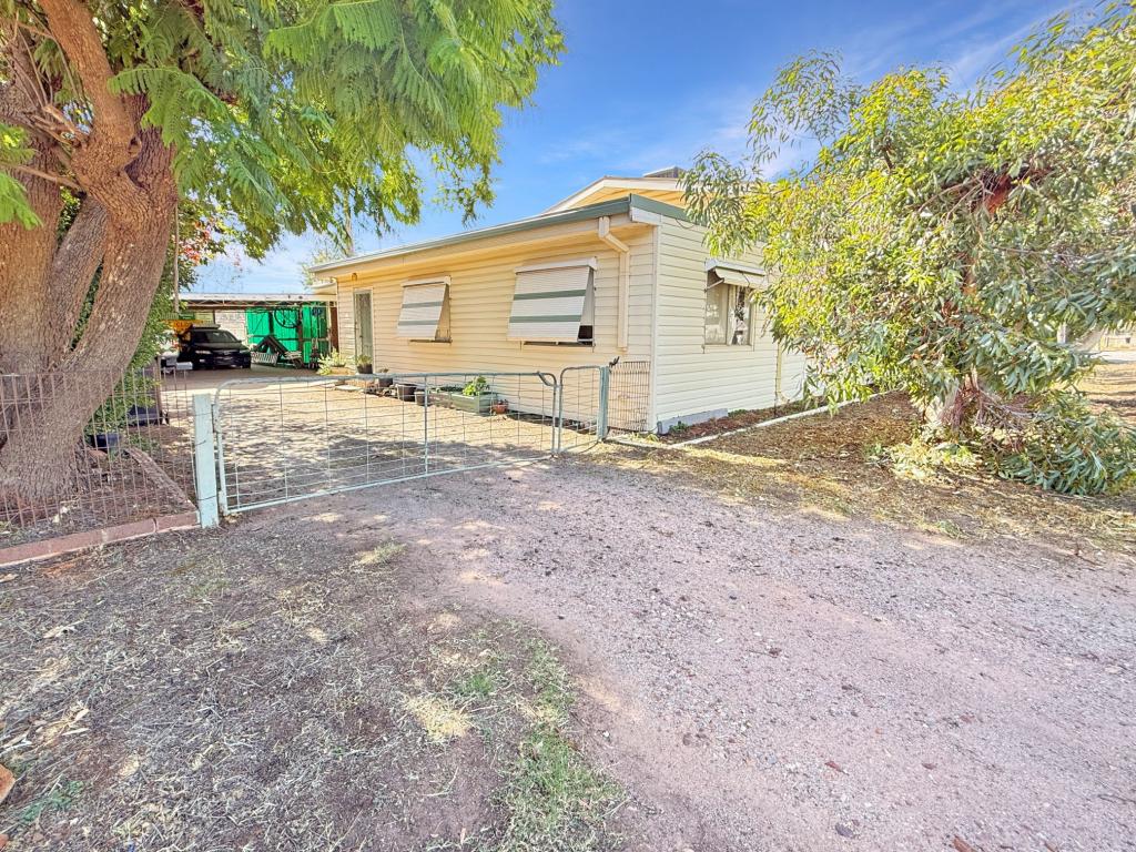 5 Wattle Ave, Murrami, NSW 2705