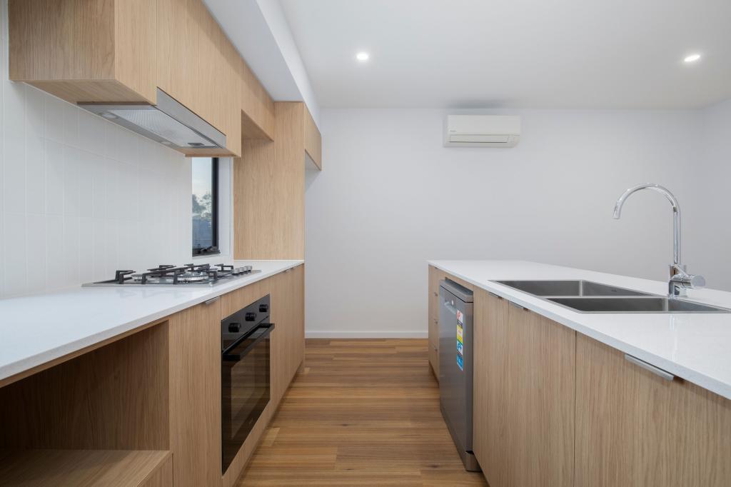 5/8 LIVISTONIA CCT, WARATAH WEST, NSW 2298