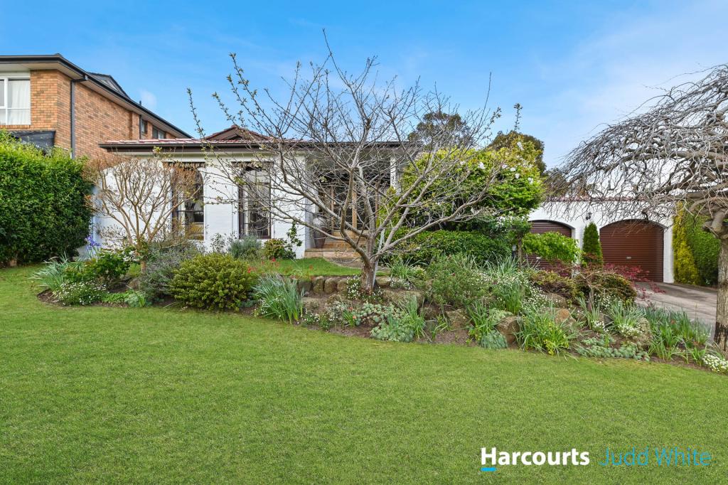 30 Mannering Dr, Glen Waverley, VIC 3150