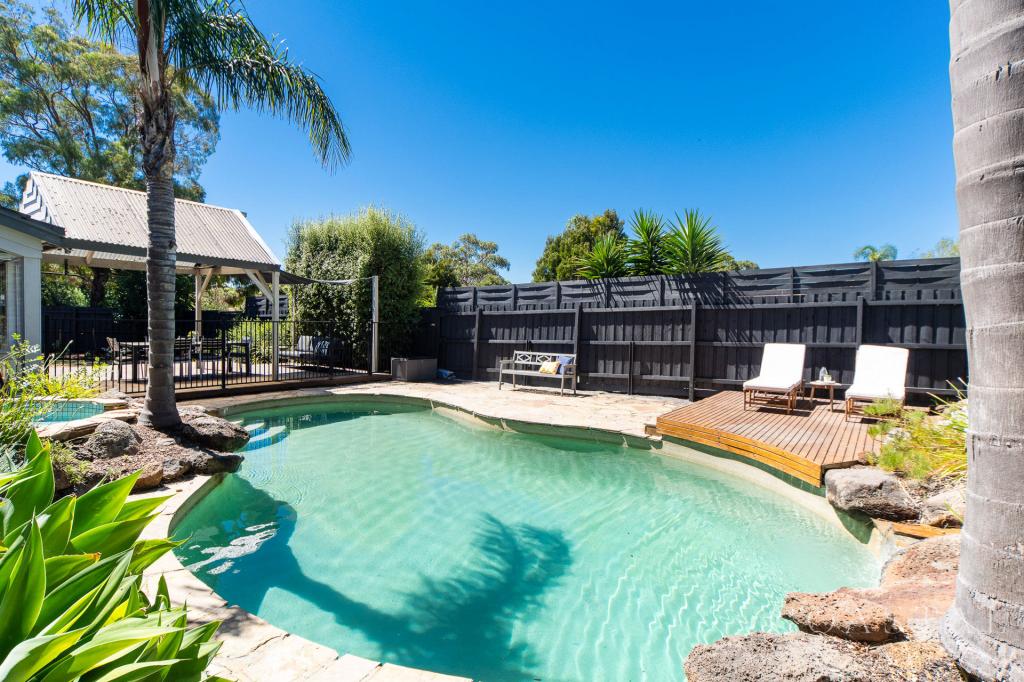 126 Rosedale Gr, Frankston South, VIC 3199