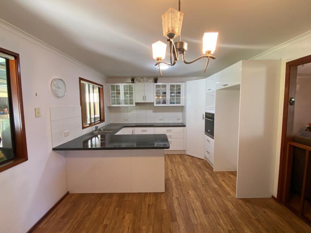 12 Fairway Tce, Preston Beach, WA 6215