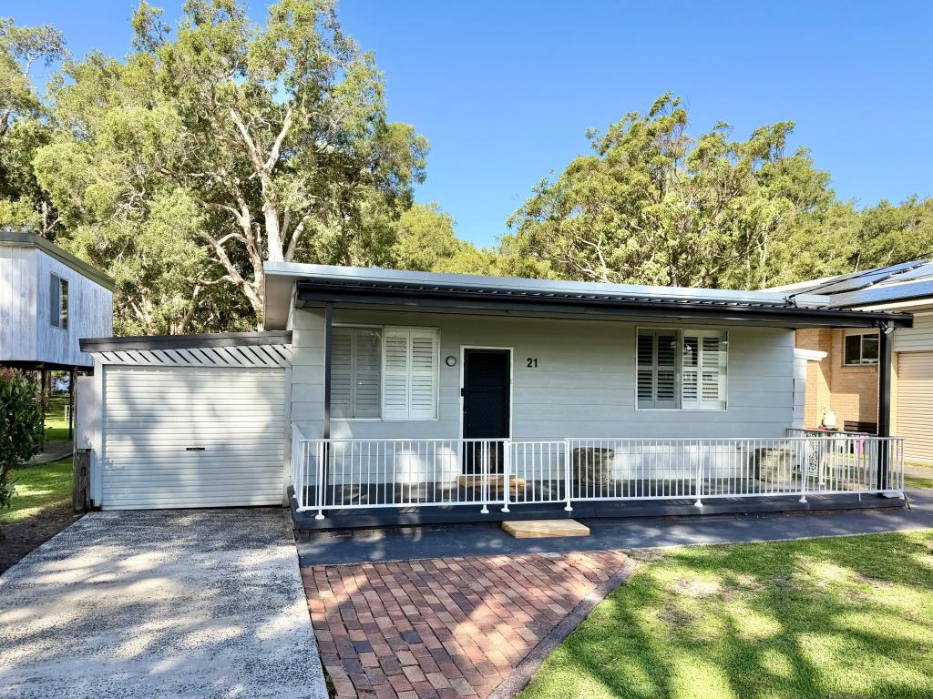 21 Sunrise Ave, Budgewoi, NSW 2262