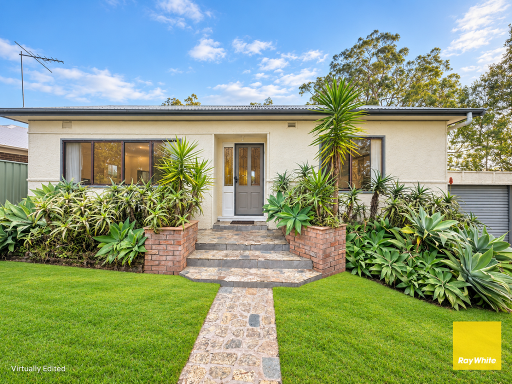82 MINNAMURRA RD, GOROKAN, NSW 2263