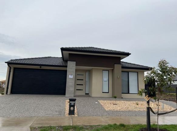 76 ORNAMENT AVE, TARNEIT, VIC 3029