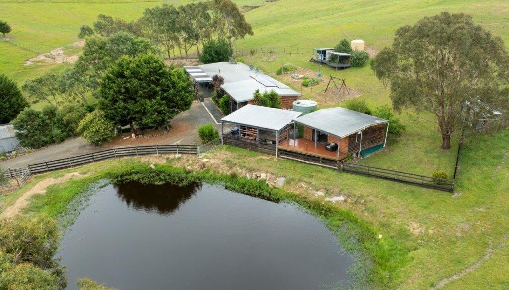 79 Darraweit Valley Rd, Darraweit Guim, VIC 3756