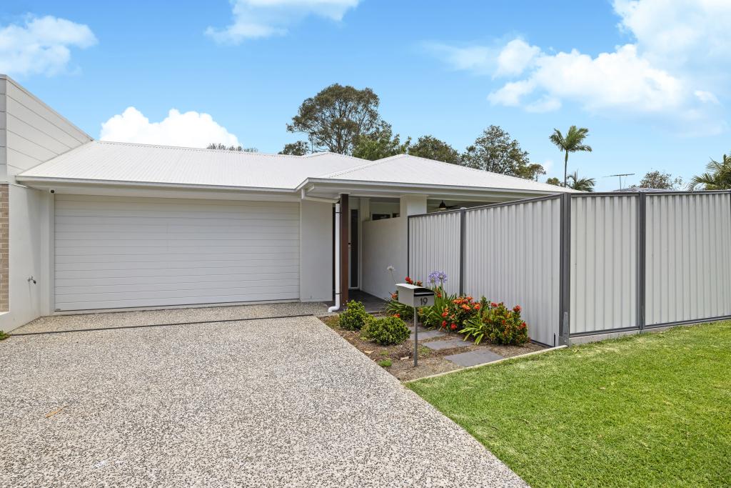 19 Dawn Cres, Thornlands, QLD 4164