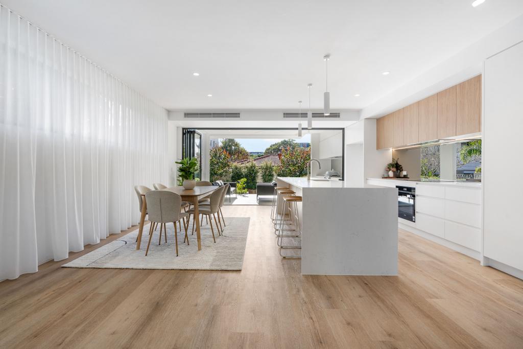 21a Townson Ave, Palm Beach, QLD 4221