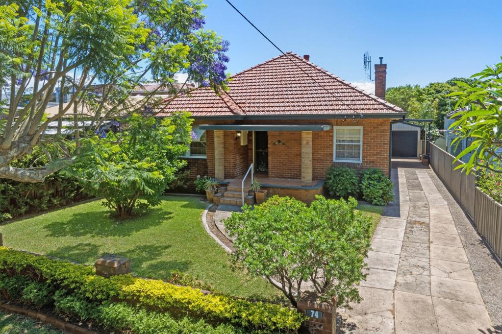 74 JENNER PDE, HAMILTON SOUTH, NSW 2303