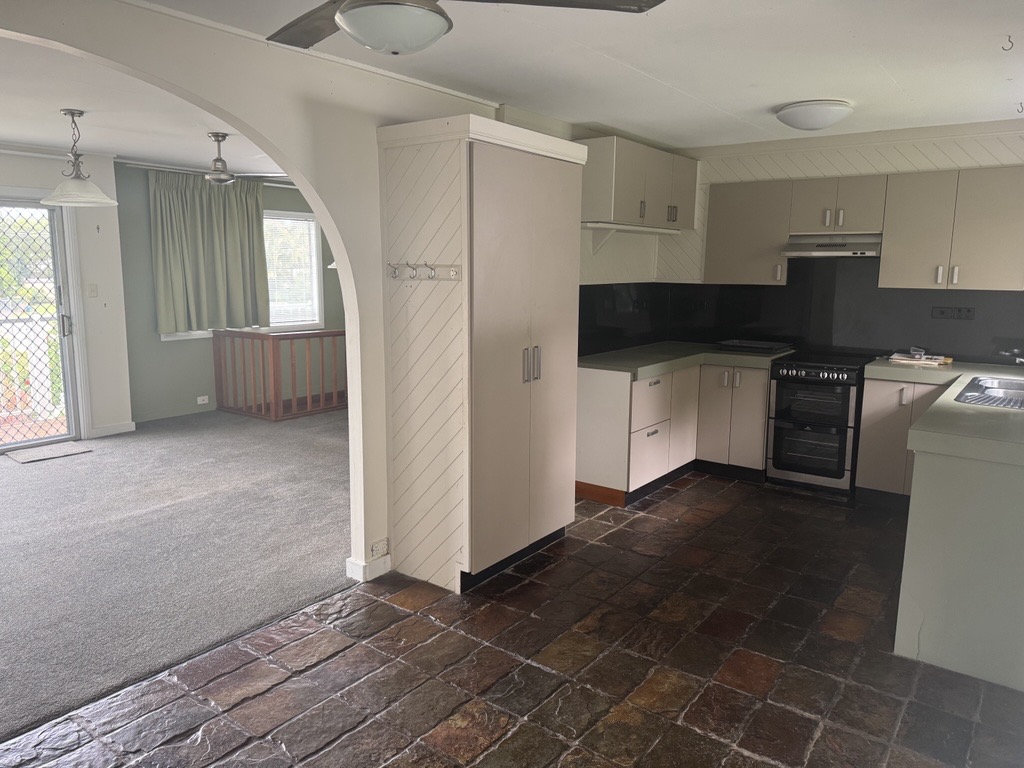 10 Trickey Ave, Cranbrook, QLD 4814