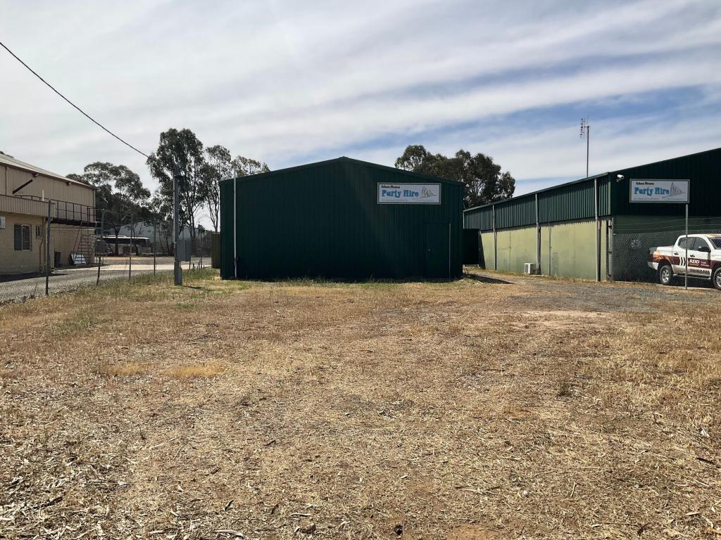 5 HICKEY DR, MOAMA, NSW 2731