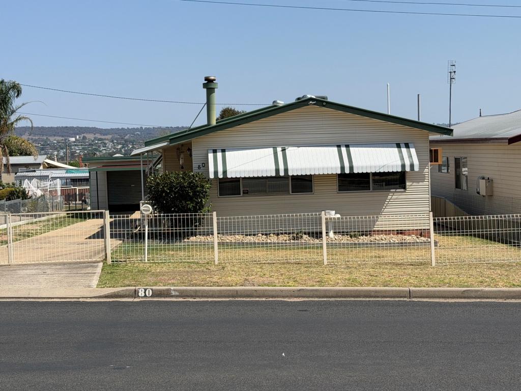 80 Moore St, Inverell, NSW 2360