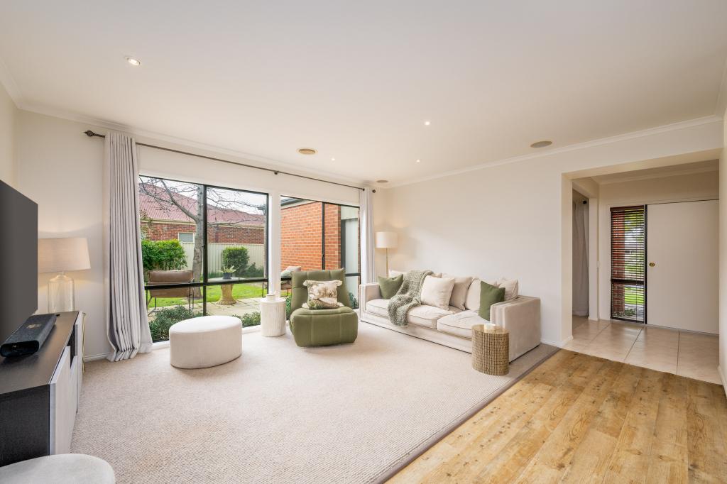 8 Paradise Ct, Kialla, VIC 3631