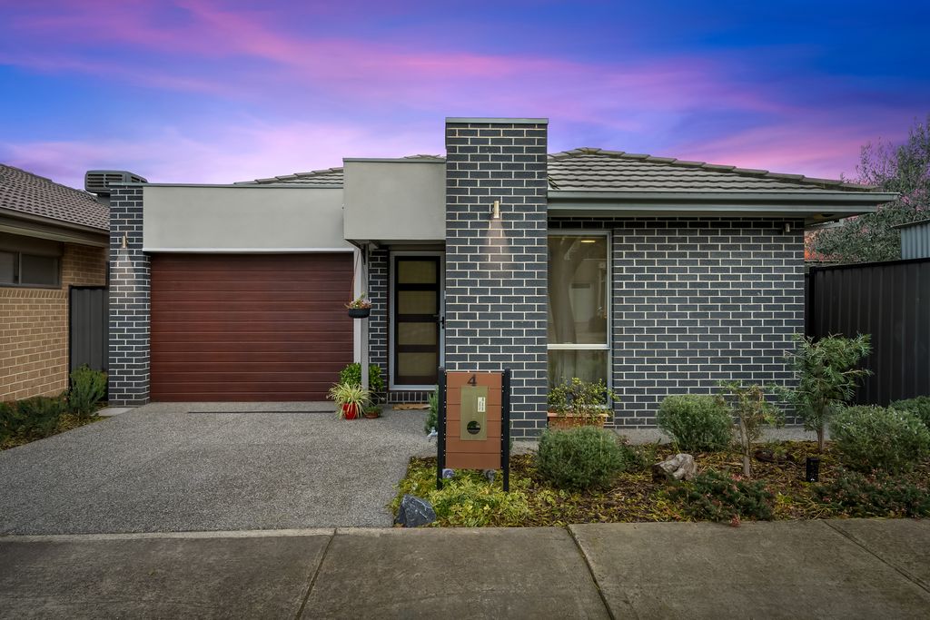 4 Kirkstead Gr, Craigieburn, VIC 3064