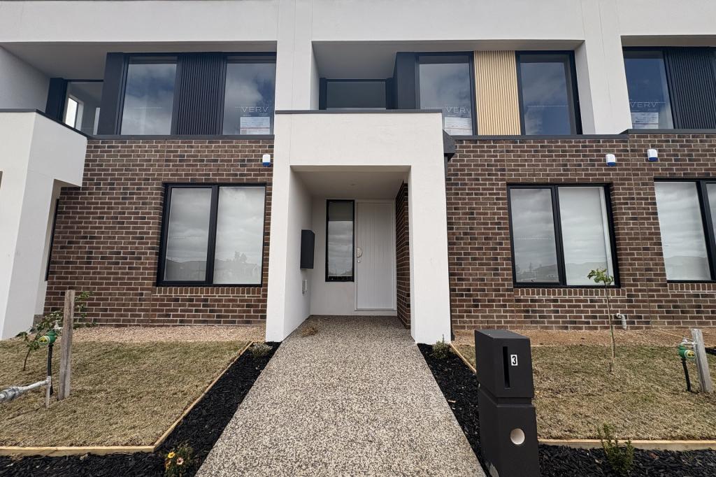 3 Stitch Walk, Fraser Rise, VIC 3336