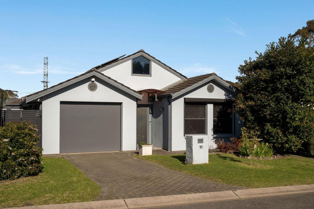 16 Lindsay Ct, Aberfoyle Park, SA 5159