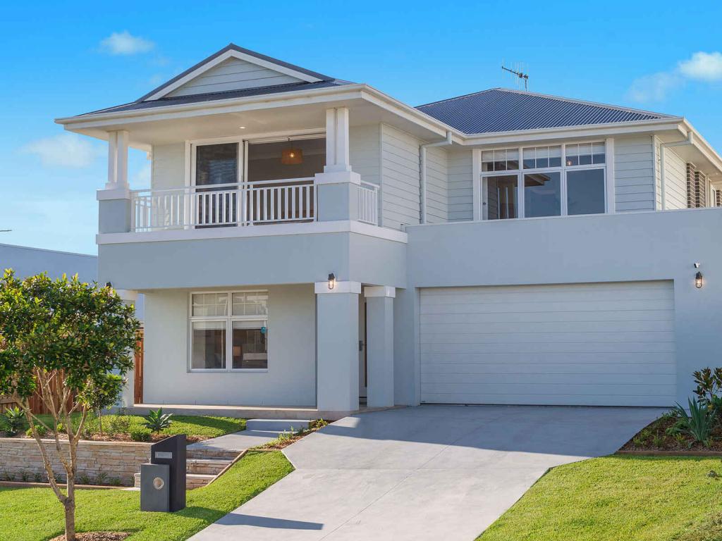 15 Marine Pde, Lake Cathie, NSW 2445